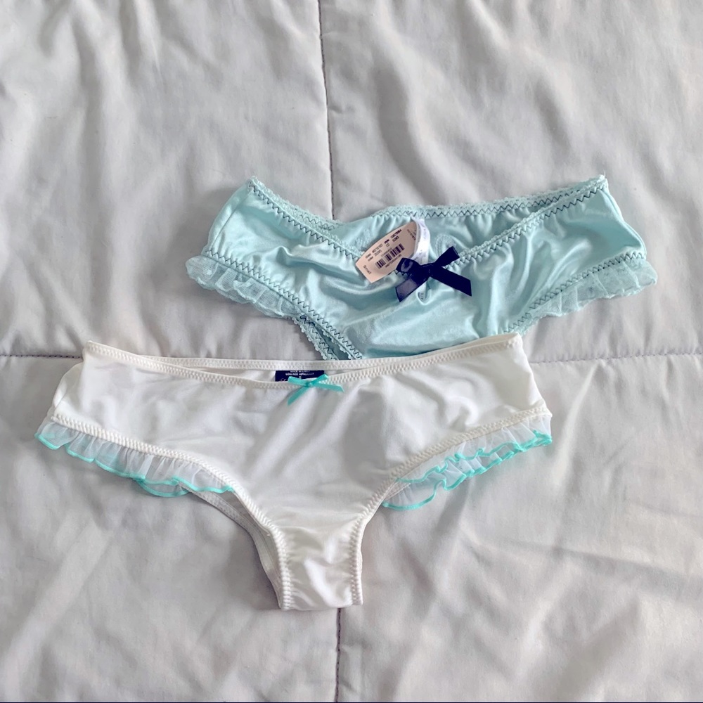 Victoria Secret Thongs - NEVER WORN